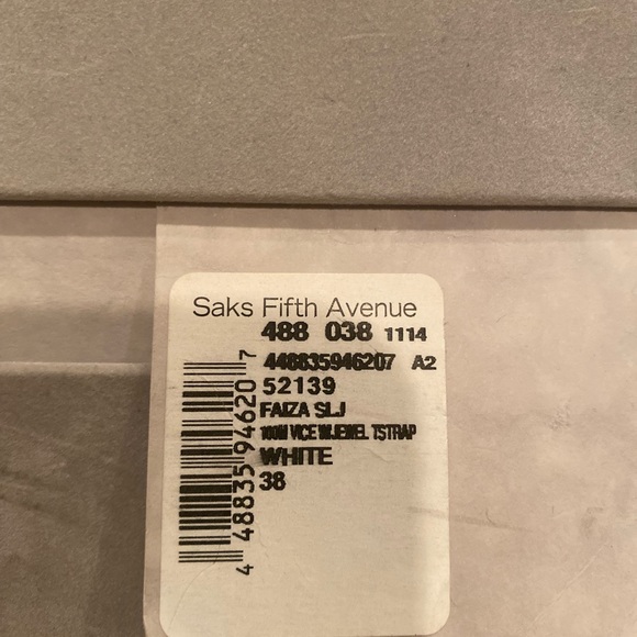 Wedding Shoe! It’s wedding season! These Jimmy Choos are gorgeous! Soft silver - Picture 8 of 12